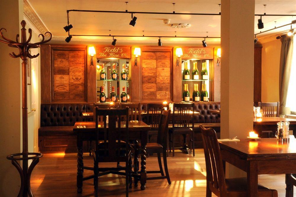 The Sun Inn フェイバーシャム エクステリア 写真
