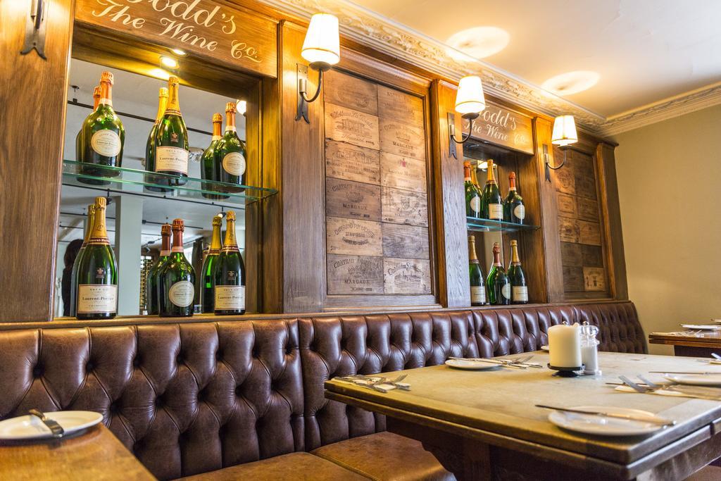 The Sun Inn フェイバーシャム エクステリア 写真
